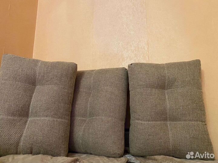Подушки на диван новые