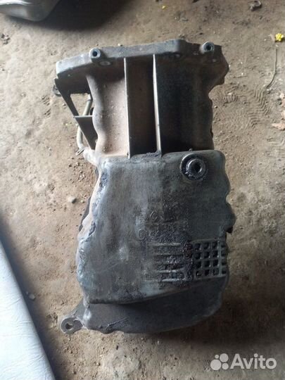 Поддон Renault Kangoo K9K704 2004