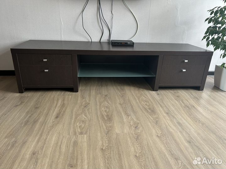 Тумба под телевизор