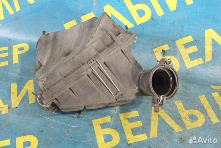 Корпус воздушного фильтра Mercedes-Benz W202