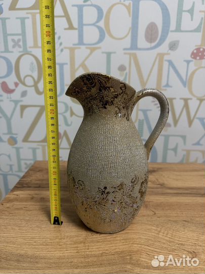 Глиняный кувшин