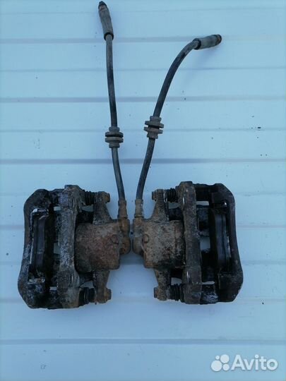 Передние тормозные суппорта Опель Корса Д