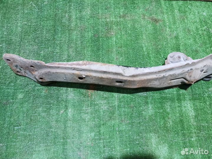 Балка передняя продольная Nissan X-Trail I (2000—2