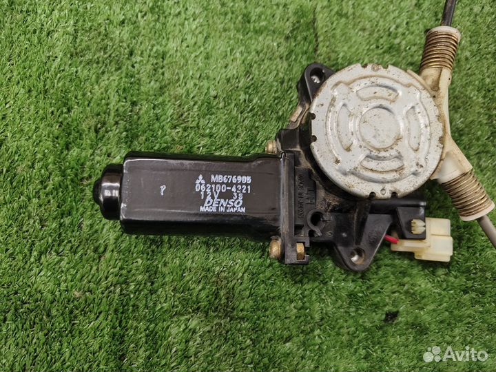 Электро стеклоподъемник Mitsubishi Space Runner