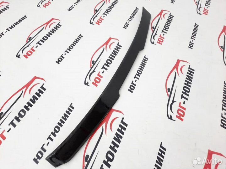 Карбоновый Спойлер на заднее стекло BMW F10 V