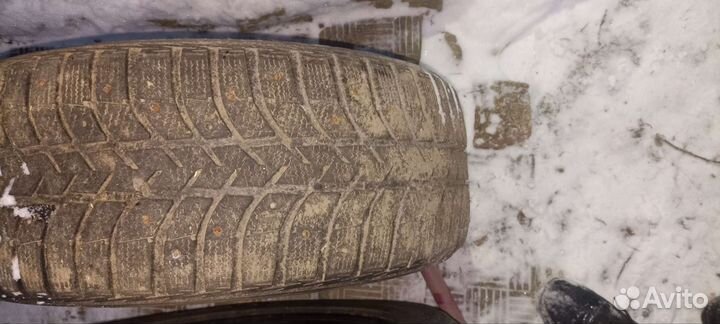 Bridgestone Ice Cruiser 5000 225/55 R16
