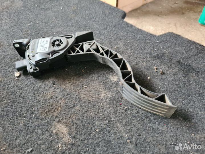 Педаль газа Ford Focus 3 1.6 2013