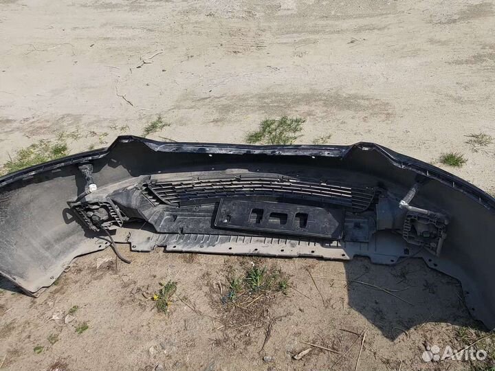 Передний бампер Honda Accord 8 + птф