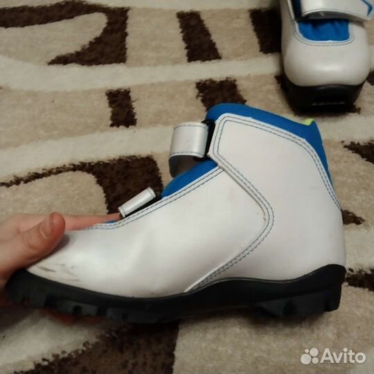 Лыжные ботинки 34