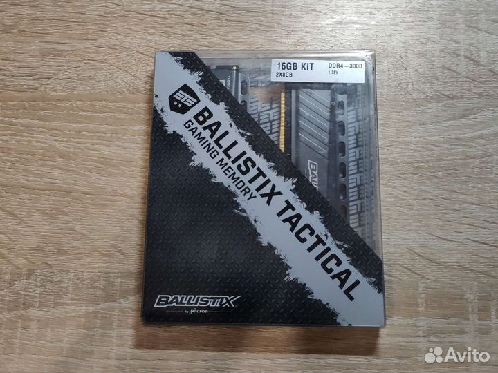 Crucial Ballistix Tactical 16GB DDR4 3000Mhz