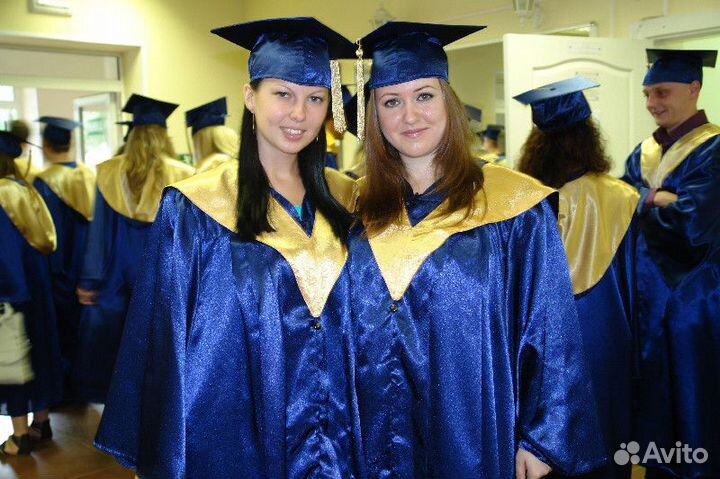Мантии и шапочки для выпускников и преподавателей