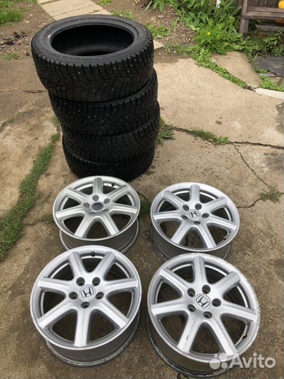 Dunlop D87M 215/50 R17