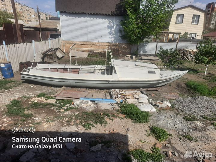 Лодка в хорошем состоянии приходите смотрите