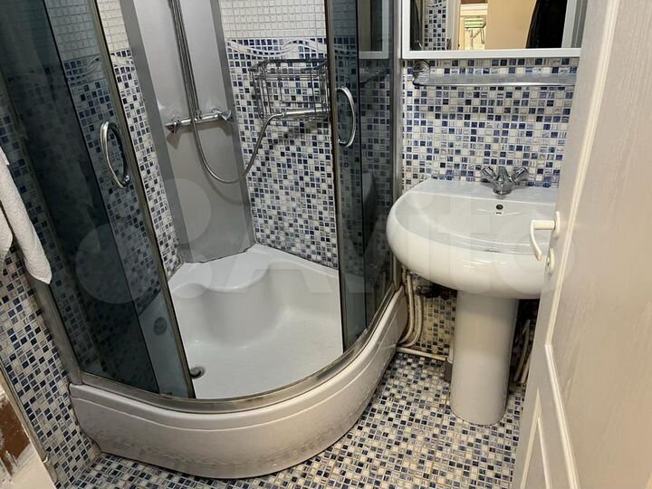 2-к. квартира, 55 м², 1/5 эт.