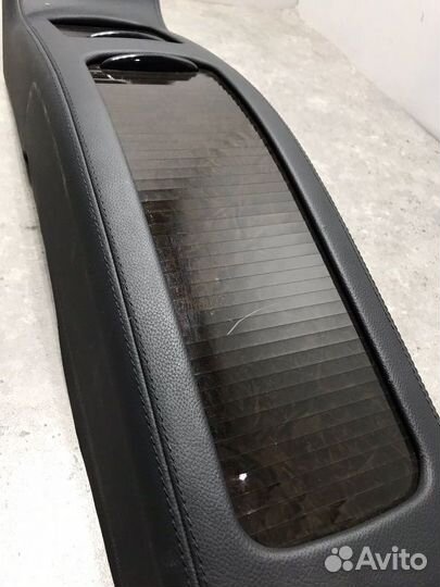 Подлокотник задний Mercedes-Benz Cls350 C219