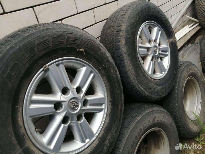 Bridgestone Dueler H/T 843 255/70 R15