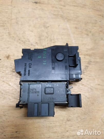 Замок люка стиральной машины indesit 160020225.00