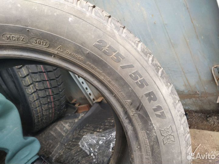 Michelin 4X4 A/T 235/55 R17 99H