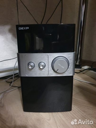 Сабвуфер и колонки Dexp