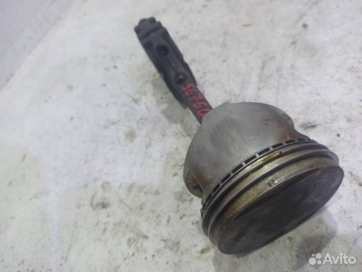 Поршень с шатуном Форд