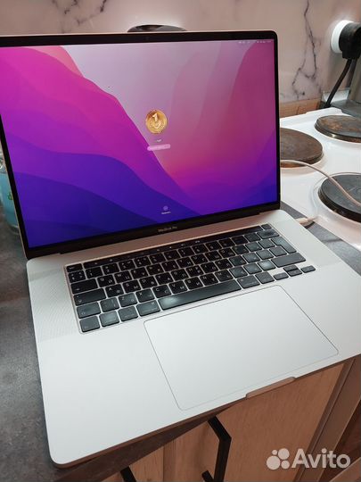 Apple MacBook Pro 16