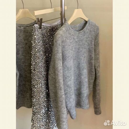 Комплект юбка с пайетками и вязаной кофтой