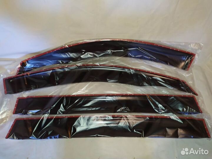 Ветровики Mitsubishi L200