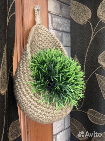 Подвесная корзинка-капелька из джута ручная работа