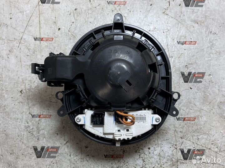 Моторчик и регулятор печки BMW F20 F21 F30 F32 F34