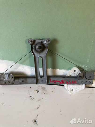 Стеклоподъемник задний механика Renault Logan 1