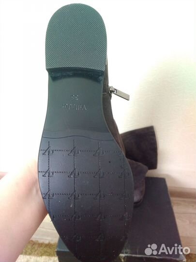 Сапоги зимние натур.замша 38 размер