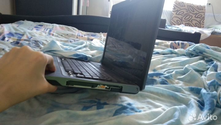 Ноутбук hp530