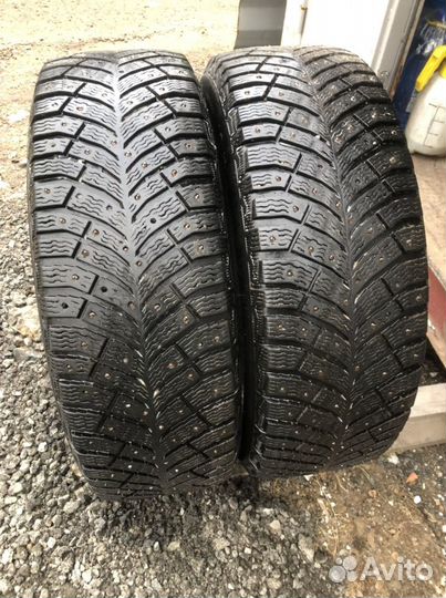 Michelin X-Ice North 4 215/60 R16