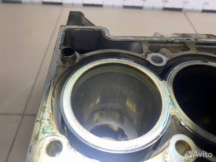 Б/У Блок двигателя cbzb, 03F103101B VAG