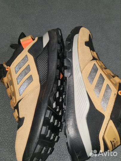 Зимние ботинки adidas