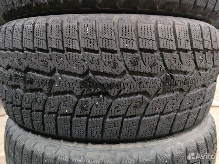 Toyo Observe GSi-6 HP 215/50 R17 95H