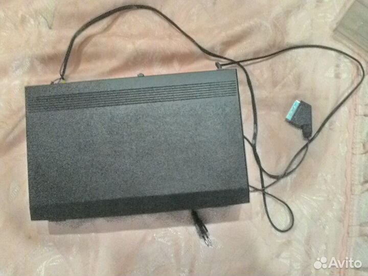 Видеомагнитофон 