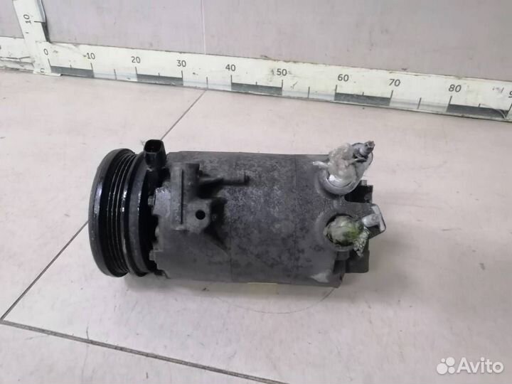 Компрессор кондиционера Ford Kuga