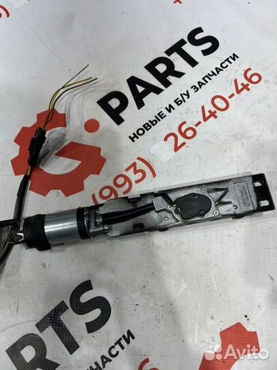 Замок багажника Bmw 7 E38 M62B35 1999