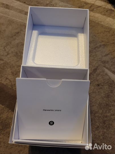 Коробка от яндекс станции Миди изумрудная