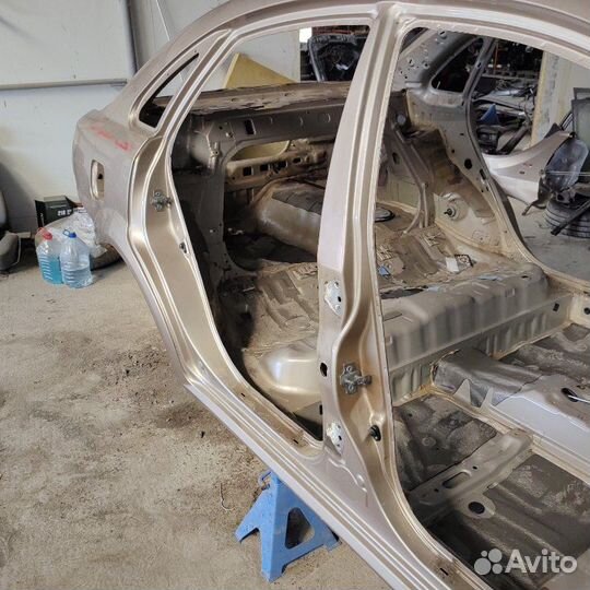 Центральная стойка кузова правая Chevrolet Lacetti