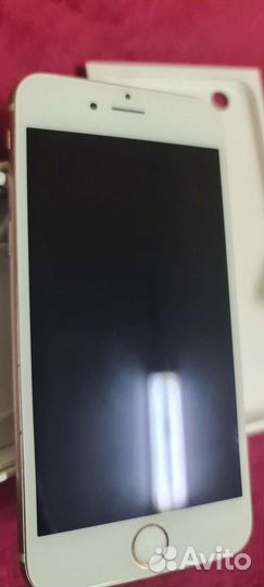 Телефон iPhone 6s