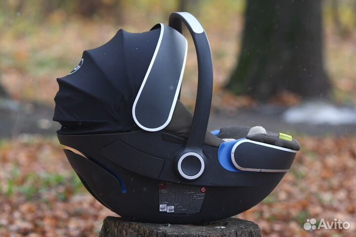 Детское автокресло gb Idan