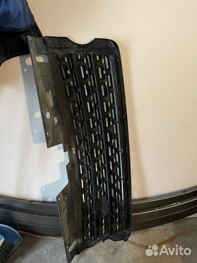 Решетка радиатора range rover vogue 2014