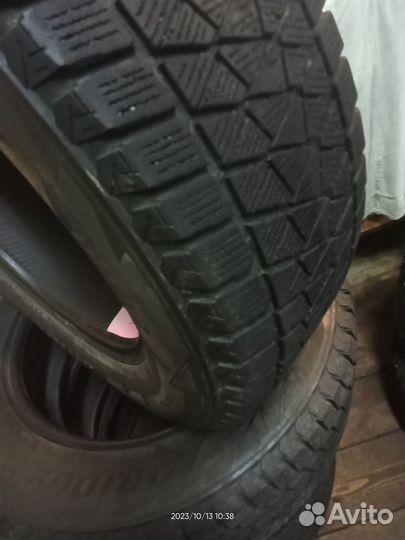 Bridgestone Blizzak DM-V3 215/65 R16 98