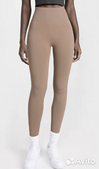 Шорты спортивные короткие L/M