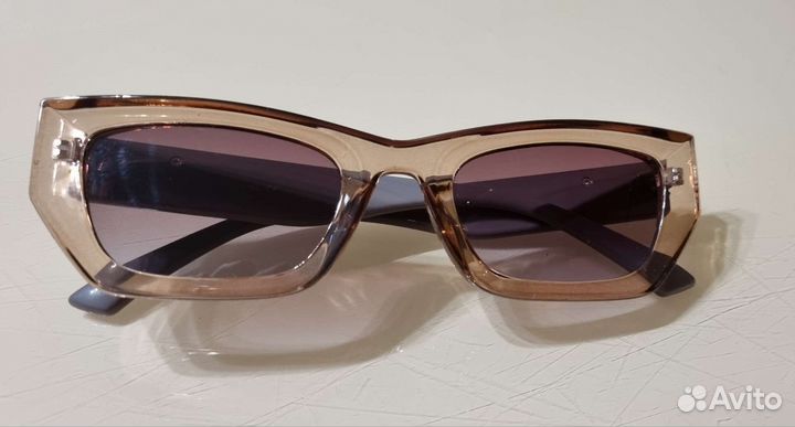 Солнцезащитные очки женские