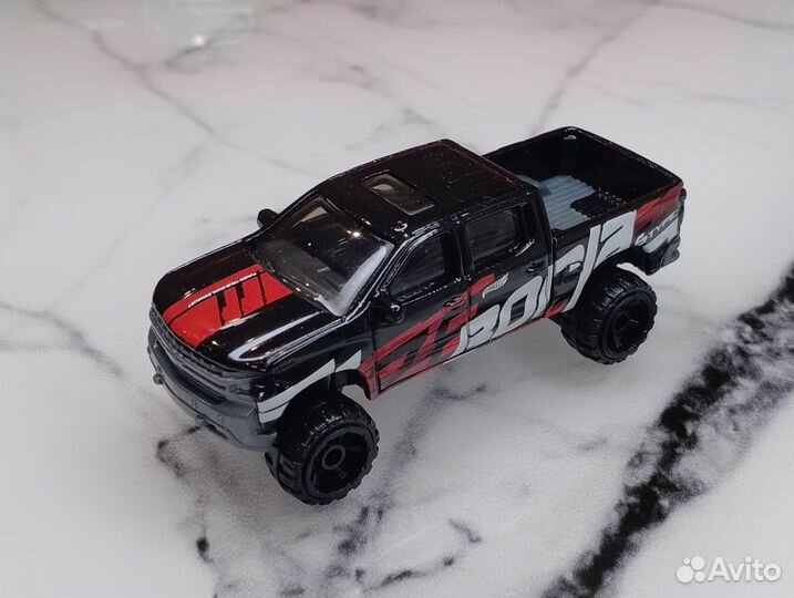 HotWheels. Chevy Silverado
