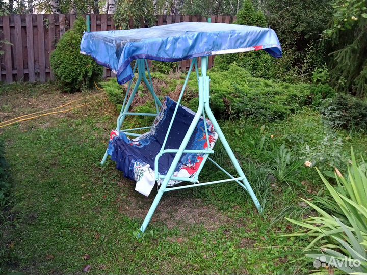 Садовая качеля