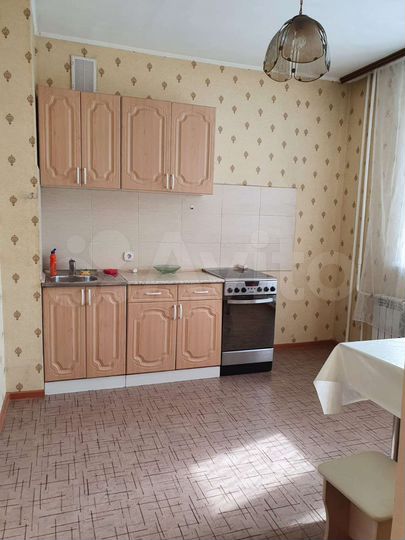 1-к. квартира, 42 м², 2/10 эт.